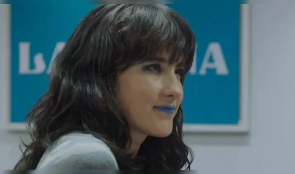 Emilia Drago da apasionado beso en la boca a famosa actriz mexicana Emilia Drago da apasionado beso en la boca a famosa actriz mexicana