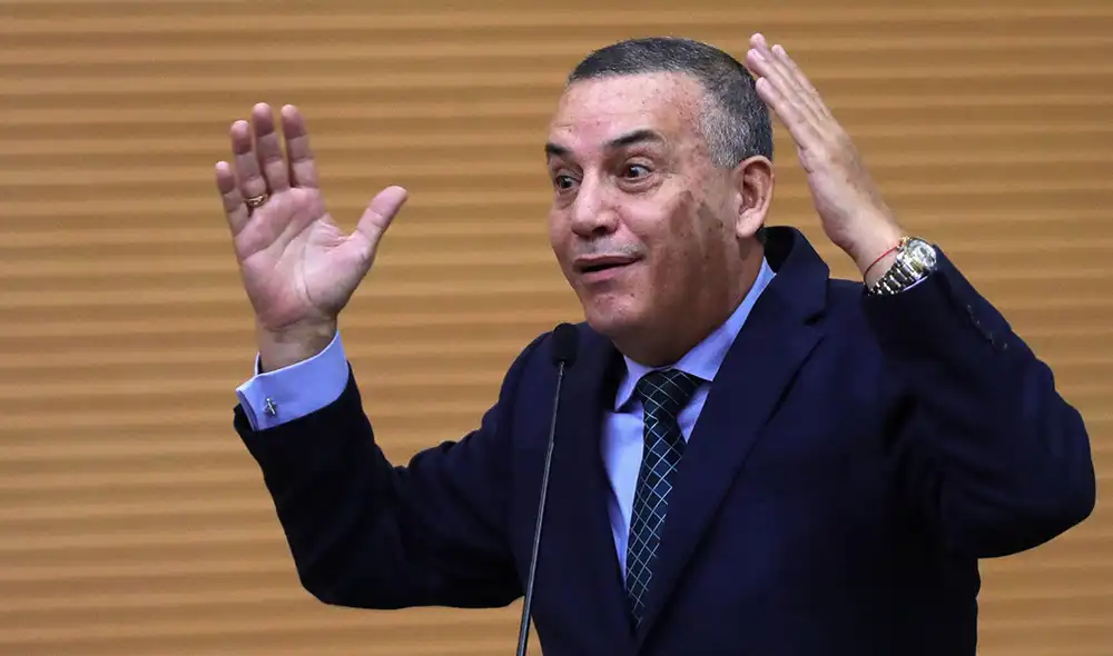 Urresti sobre su exclusión de las elecciones 2020: “No lo voy a permitir. Lucharé hasta el final” Urresti sobre su exclusión de las elecciones 2020: “No lo voy a permitir. Lucharé hasta el final”