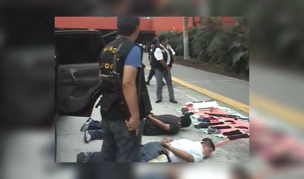 Policía frustra robo a dos bancos en Huancayo y captura a cinco hampones