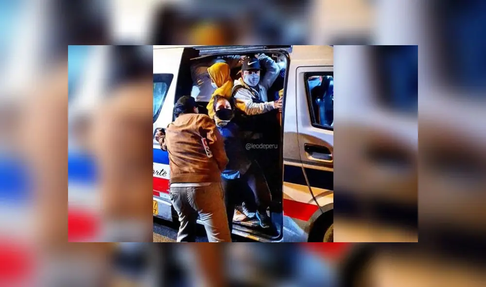 Combi va al 100% de su capacidad a pesar de que ello se encuentra prohibido para evitar contagios del coronavirus. Foto: Leonardo Cabrera. Combi va al 100% de su capacidad a pesar de que ello se encuentra prohibido para evitar contagios del coronavirus. Foto: Leonardo Cabrera.