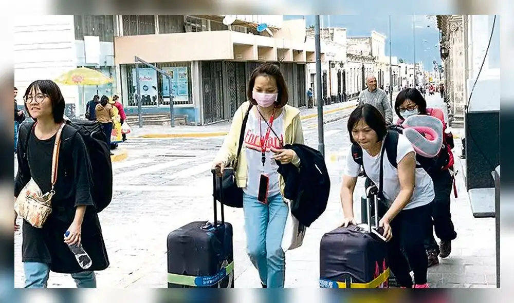 VUELOS. Esperan arribo de turistas a partir del próximo mes.