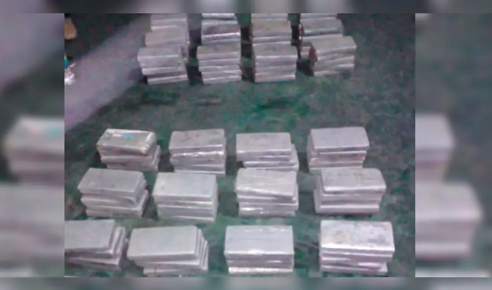 Detienen a tres sujetos transportando 130 kilos de cocaína. Detienen a tres sujetos transportando 130 kilos de cocaína.