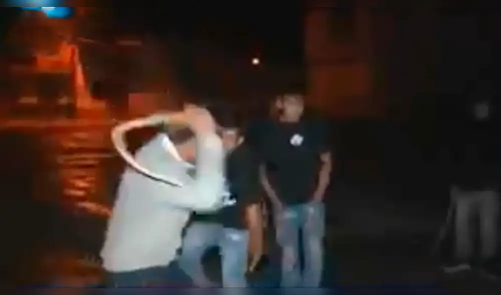 Cajamarca: azotan a presuntos delincuentes por robo de una moto en Chota [VIDEO]