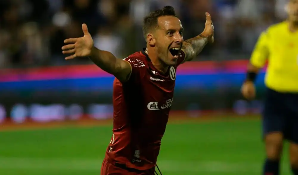 Universitario - Pablo Lavandeira Universitario - Pablo Lavandeira