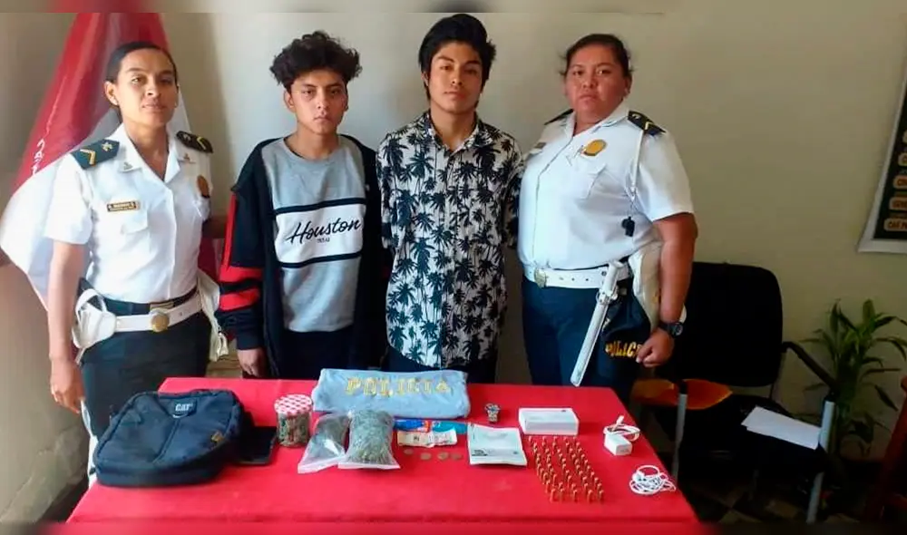 Jóvenes permanecen detenido en la comisaría. Jóvenes permanecen detenido en la comisaría.