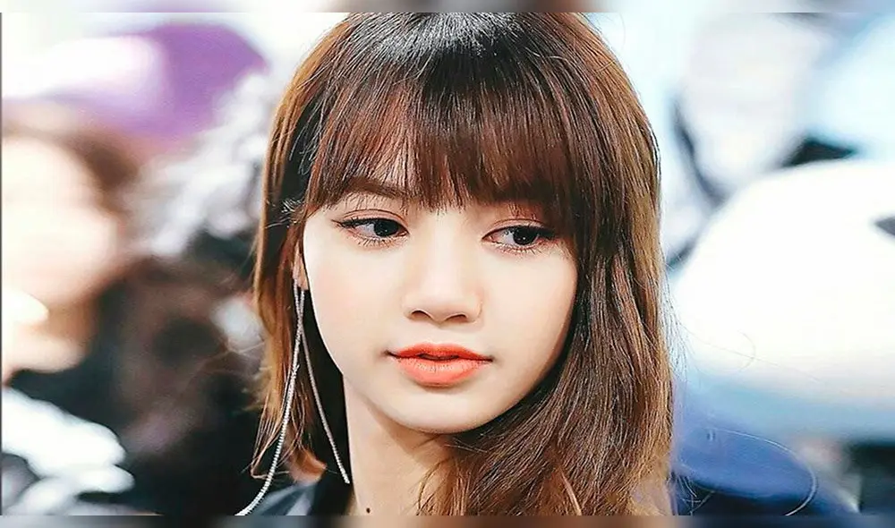 Lisa de BLACKPINK brilla en los FW2020 luciendo vestido de PRADA.