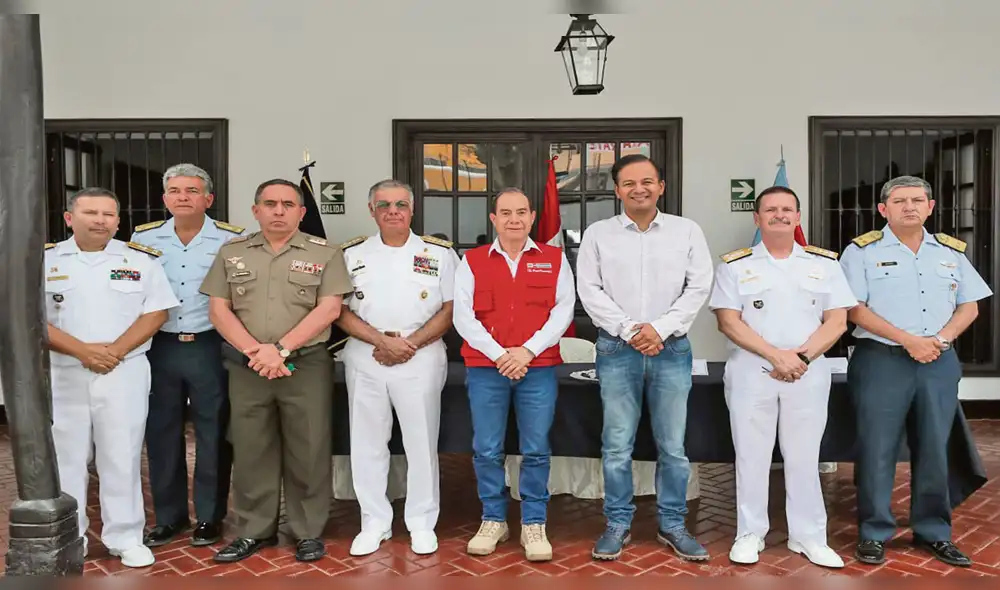 Visita. Ministro de Defensa participa de firma de convenio entre la Marina de Guerra y la municipalidad de Piura. Visita. Ministro de Defensa participa de firma de convenio entre la Marina de Guerra y la municipalidad de Piura.