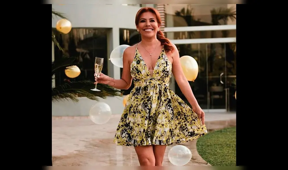 Magaly Medina festeja su regreso a ATV con atrevido bikinazo [VIDEO]