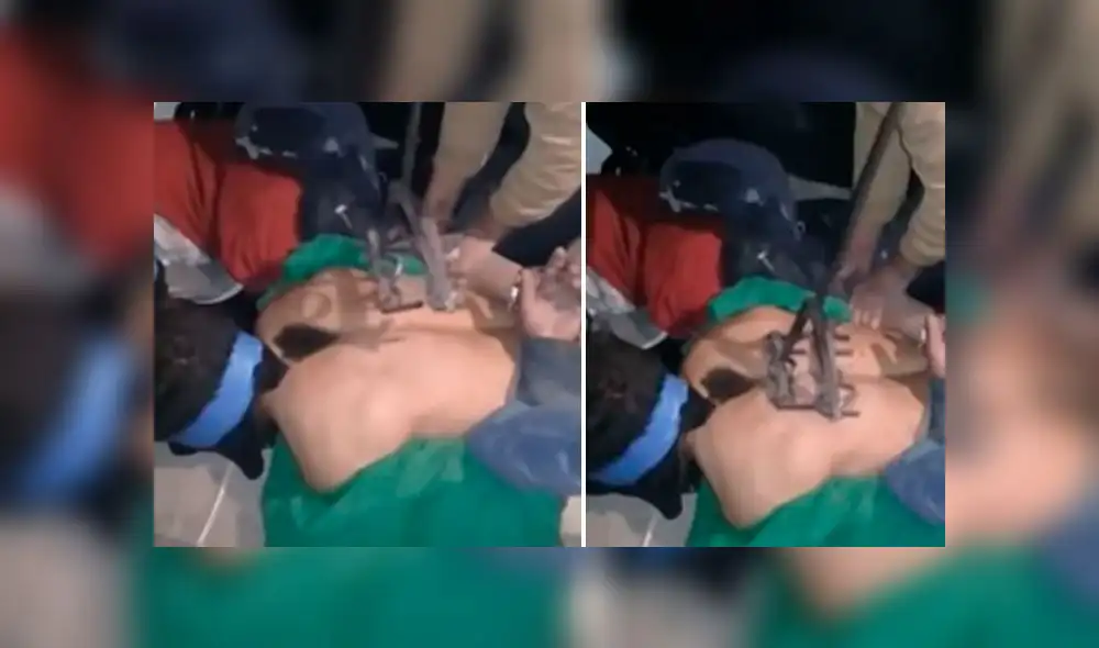 Con hierro ardiente: furioso grupo marca frase "por rata" a presunto ladrón Con hierro ardiente: furioso grupo marca frase "por rata" a presunto ladrón