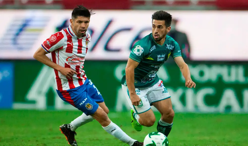 León y Chivas de Guadalajara juegan este sábado por el pase a la final del Torneo Guardianes 2020 de Liga MX. Foto: EFE