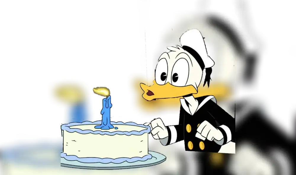 El pato Donald apaga 84 velas. El pato Donald apaga 84 velas.