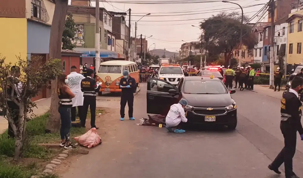 Peritos en Criminalística analizaron la zona en busca de pruebas. Foto: María Pía Ponce / URPI - GLR
