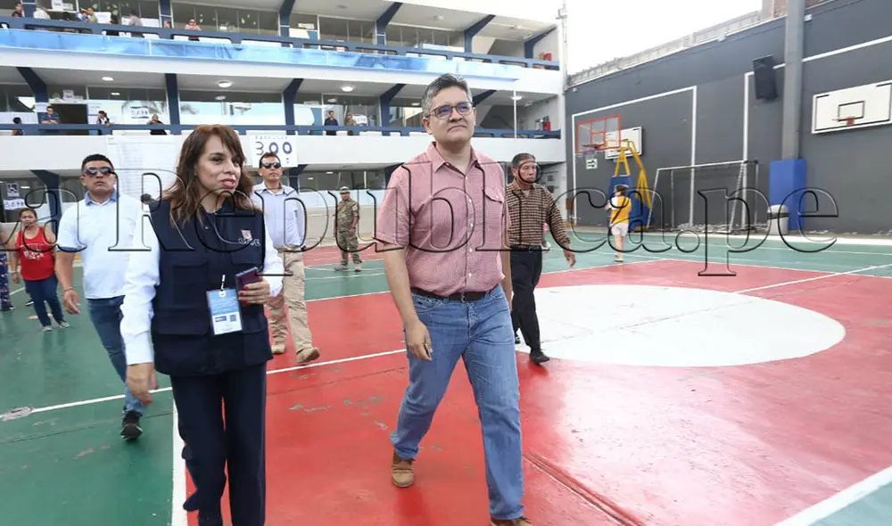 Fiscal Pérez tras votar en elecciones congresales 2020: “Hoy es una fiesta nacional” [VIDEO] 