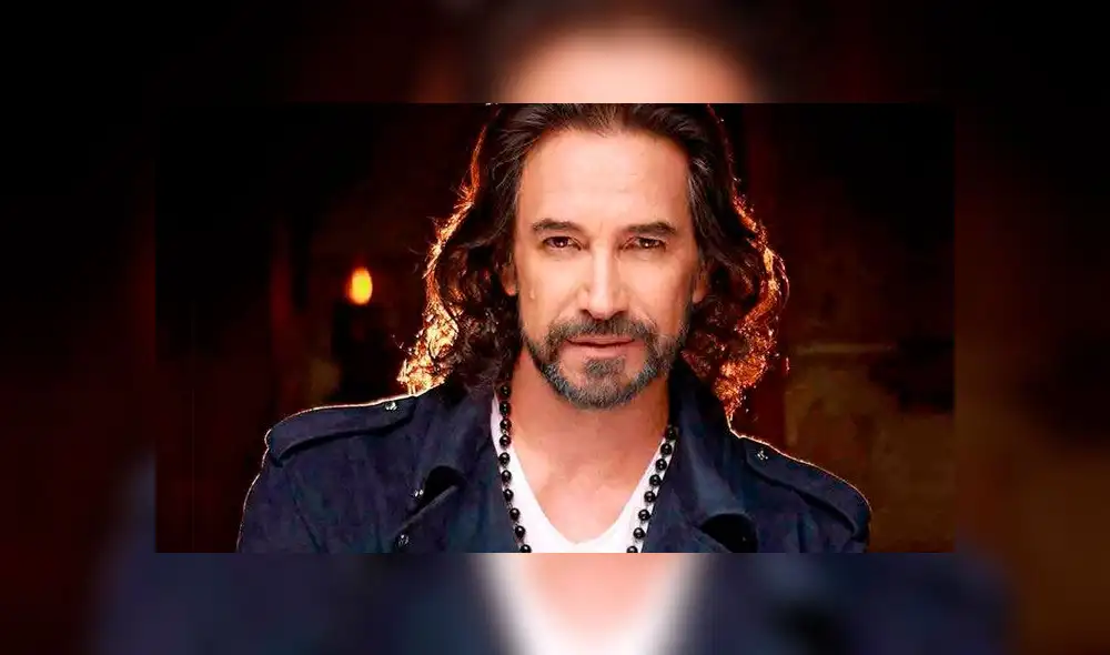 Marco Antonio Solís se vuelve objeto de deseo tras publicar foto en gimnasio [FOTOS]