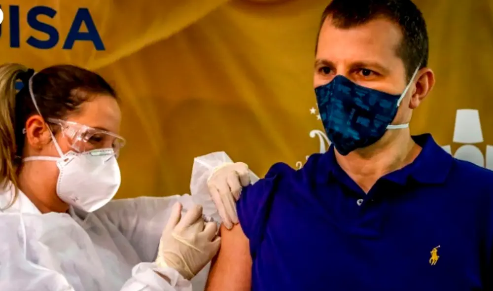 Una posible vacuna no eliminaría las normas de restricción y seguridad que se aplican hoy. Foto: AFP Una posible vacuna no eliminaría las normas de restricción y seguridad que se aplican hoy. Foto: AFP