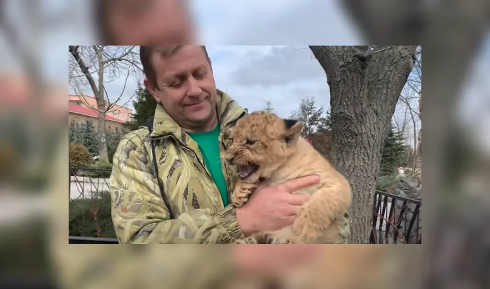 Desliza hacia la izquierda para ver las imágenes del viral de YouTube.