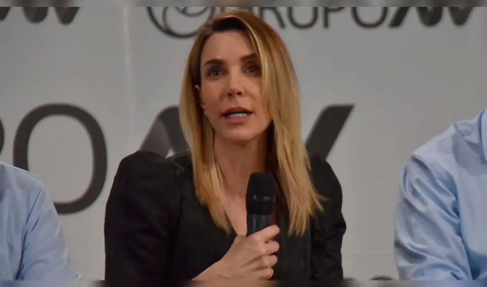 Juliana Oxenford, periodista Juliana Oxenford, periodista