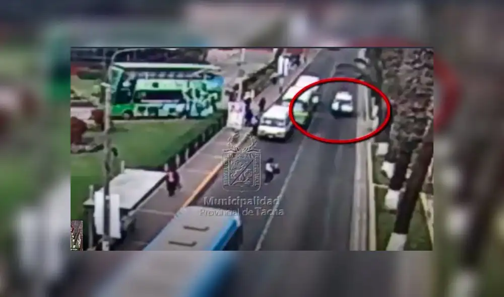 Tacna: Cámaras de seguridad captan cuando movilidad escolar atropella a mujer [VIDEO]