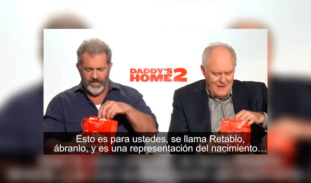 Mel Gibson y John Lithgow se emocionan al recibir retablo peruano [VIDEO]