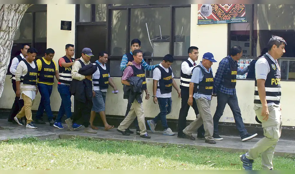 Dictan 36 meses de prisión preventiva para 12 presuntos integrantes de “Armagedón” Dictan 36 meses de prisión preventiva para 12 presuntos integrantes de “Armagedón”