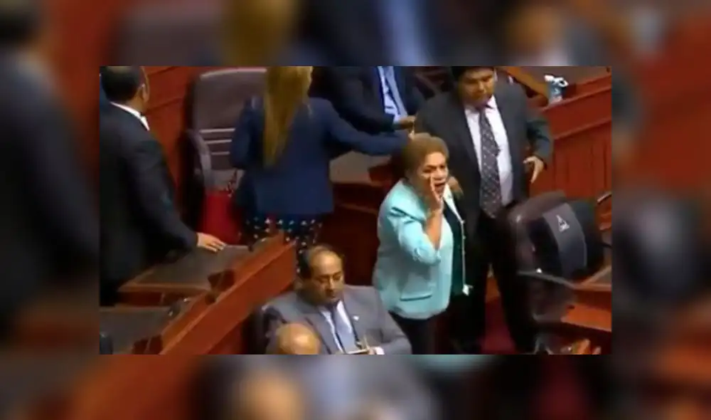 Twitter: iracunda reacción de Luz Salgado ante fujimorista que votó en abstención [VIDEO]