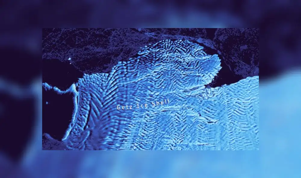 Iceberg de 35 kilómetros se desprende de la Antártida y queda registrado en impactante video Iceberg de 35 kilómetros se desprende de la Antártida y queda registrado en impactante video