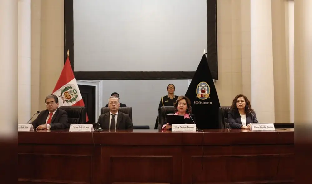 Elvia Barrios pidió que se trabaje por la estabilidad política y la paz social. Foto: Antonio Melgarejo/La República Elvia Barrios pidió que se trabaje por la estabilidad política y la paz social. Foto: Antonio Melgarejo/La República