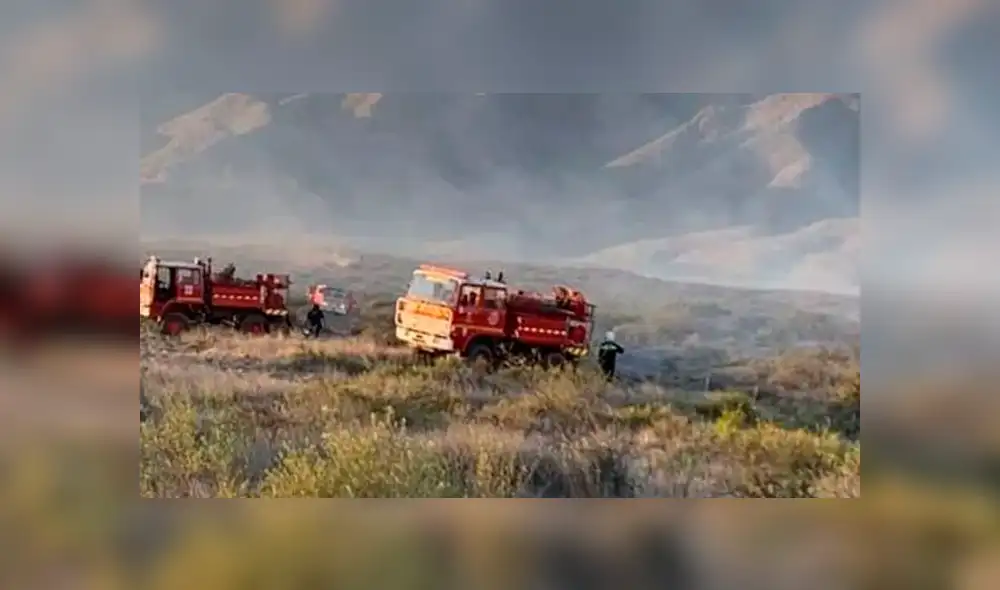El grupo de personas se juntaron en un lugar cercano a las montañas donde prendieron fuego y se desató el incendio. (Foto: Crónica)