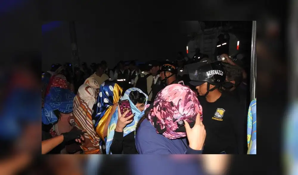 Prostíbulo La Colmena II fue clausurado definitivamente por la Municipalidad de Villa El Salvador. Prostíbulo La Colmena II fue clausurado definitivamente por la Municipalidad de Villa El Salvador.