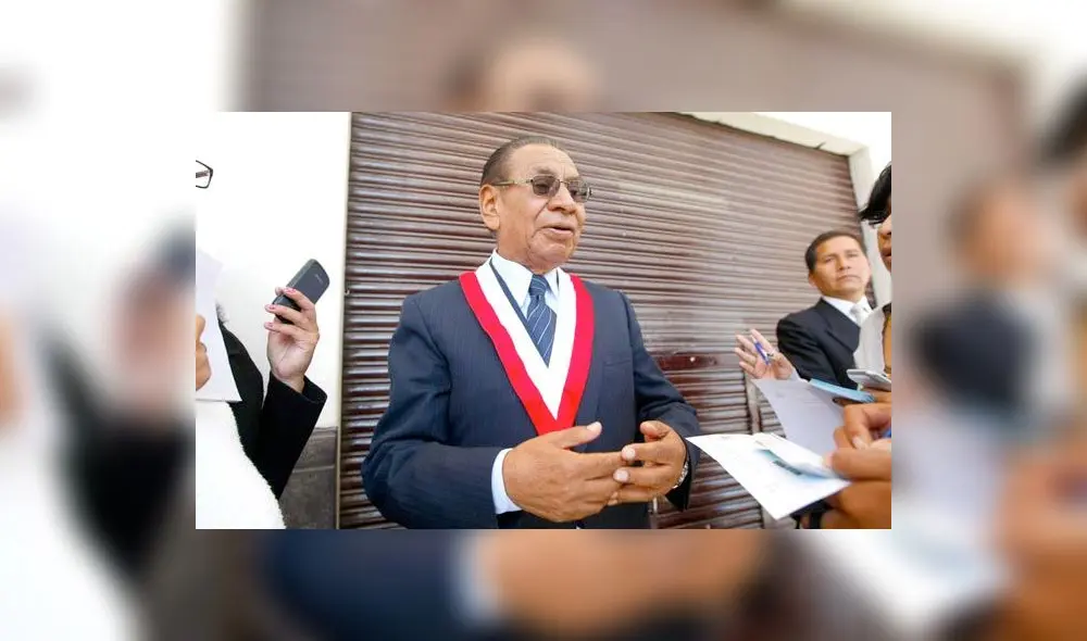 Justiniano Apaza acusa a Gobierno Regional de Arequipa de facilitar ratificación de licencia para Tía María Justiniano Apaza acusa a Gobierno Regional de Arequipa de facilitar ratificación de licencia para Tía María