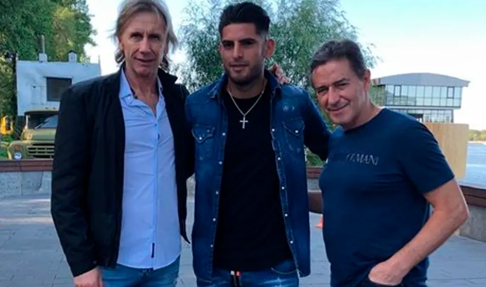 El director técnico de la selección peruana Ricardo Gareca visitó a Carlos Zambrano previo a los partidos amistosos ante Ecuador y Brasil. El director técnico de la selección peruana Ricardo Gareca visitó a Carlos Zambrano previo a los partidos amistosos ante Ecuador y Brasil.