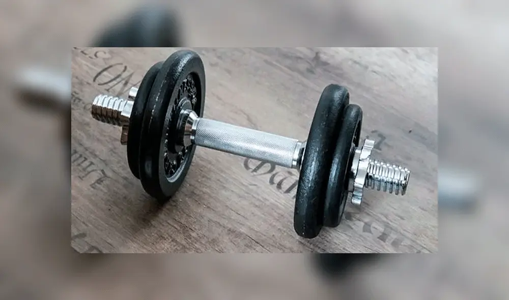 Hombre mata a su amigo con una pesa y comparte las fotos de su cuerpo