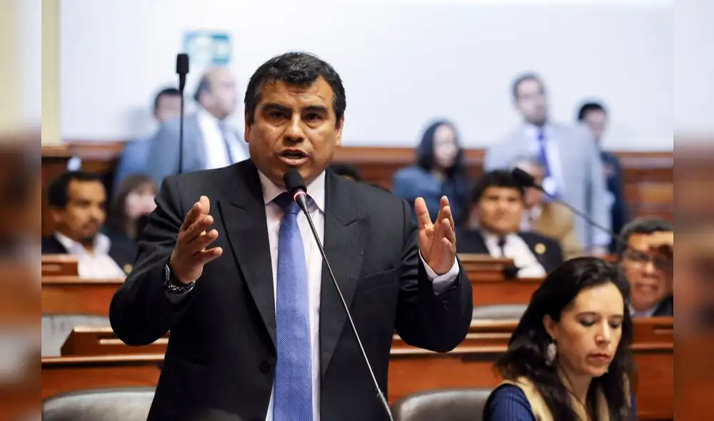 Frente Amplio afirma que Edgar Ochoa no sabía que visitantes eran del Movadef 