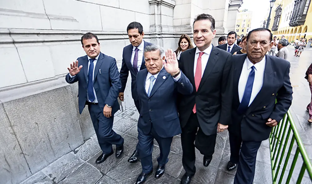 Incoherencia. APP, de Acuña, no cumple oferta de campaña de eliminar el voto preferencial. Foto: Michael Ramón.