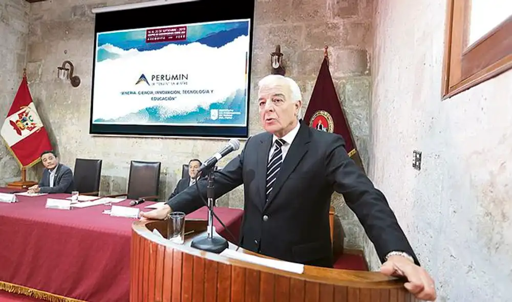 Carlos Gálvez, presidente de Perumin