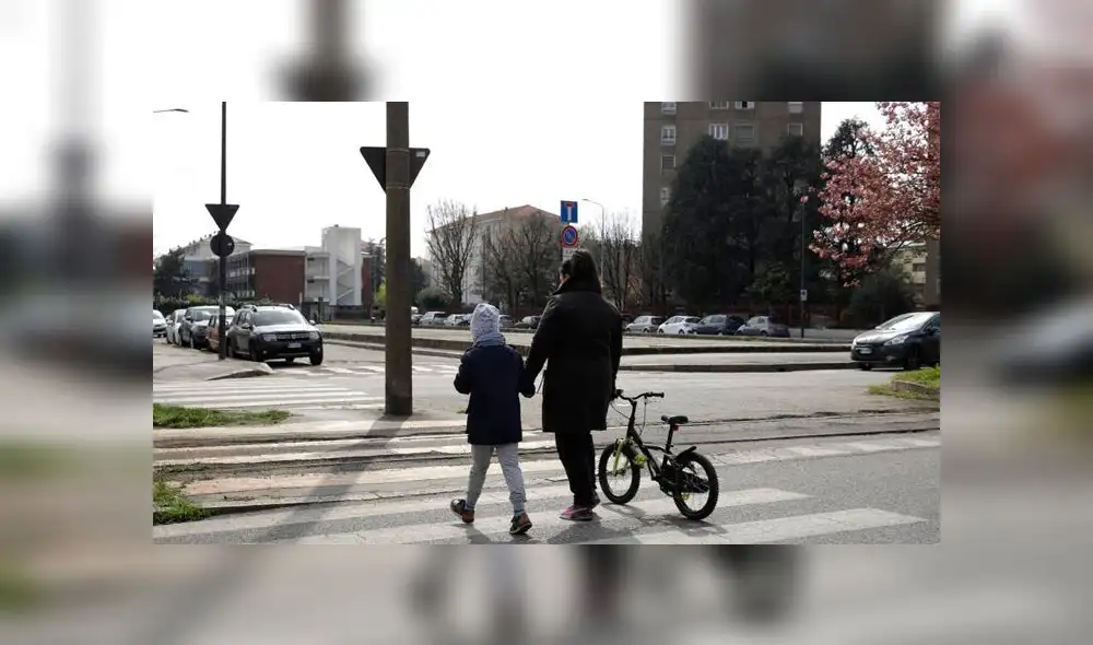 El titular de Sanidad refirió que las condiciones de seguridad aún no son adecuadas para la salida de los niños. (Foto: Luca Bruno / AP) El titular de Sanidad refirió que las condiciones de seguridad aún no son adecuadas para la salida de los niños. (Foto: Luca Bruno / AP)