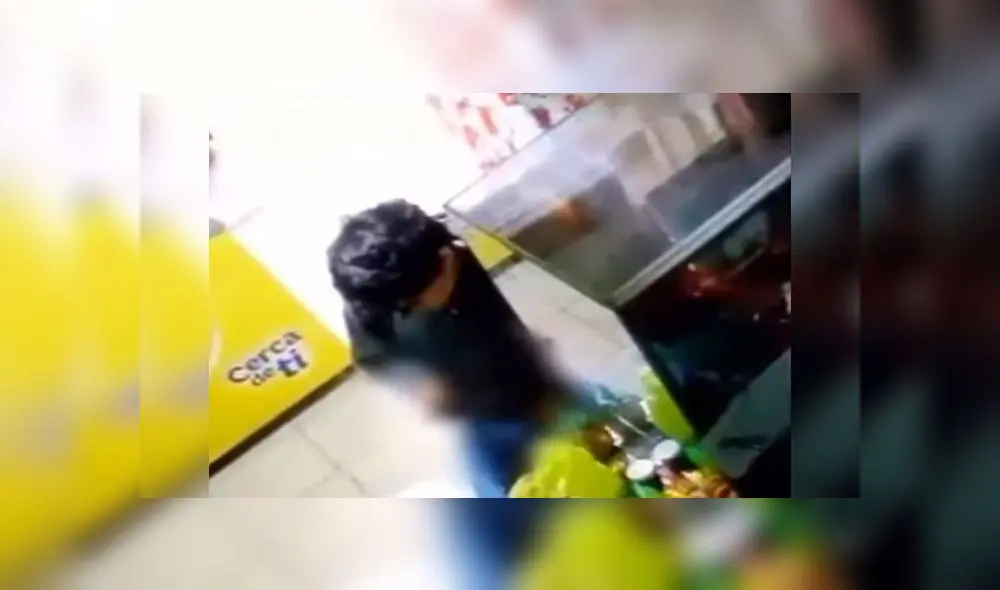 Yerson David Gabriel Ambrosio intentó minimizar el hecho cuando la familia de la menor lo retuvo. (Foto: Captura de video / ATV Noticias) Yerson David Gabriel Ambrosio intentó minimizar el hecho cuando la familia de la menor lo retuvo. (Foto: Captura de video / ATV Noticias)