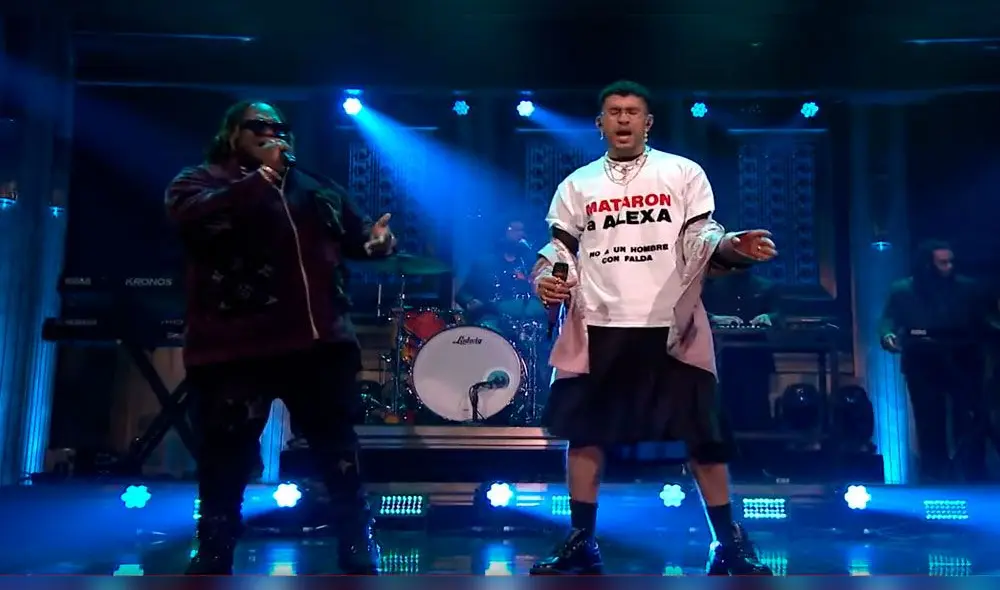 Bad Bunny recibe apoyo en Twitter por condenar el asesinato de la transgénero Neulisa Alexa. Foto: Captura The Tonight Show