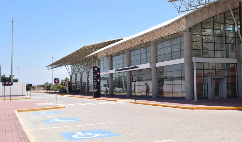 Aeropuerto Capitan FAP Renán Elías Olivera de Pisco. Foto: Capatur Aeropuerto Capitan FAP Renán Elías Olivera de Pisco. Foto: Capatur