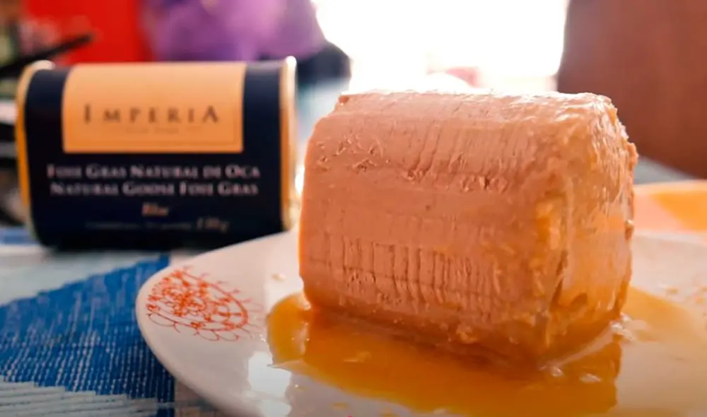 Desliza las imágenes para ver la apariencia que tiene este paté que tiene un precio bastante elevado. Foto: captura de YouTube/Ariana Bolo Arce Desliza las imágenes para ver la apariencia que tiene este paté que tiene un precio bastante elevado. Foto: captura de YouTube/Ariana Bolo Arce