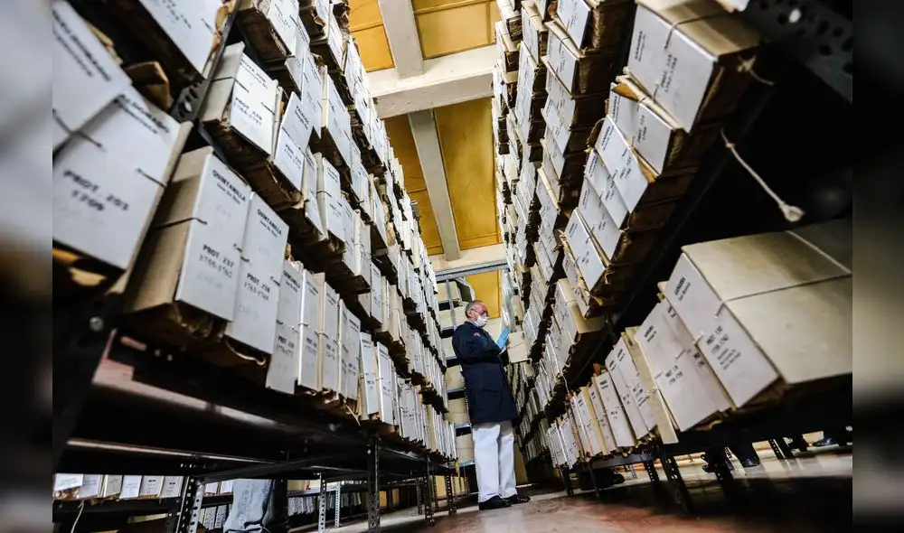 LEGAJO. Historia de Cusco se alberga en biblioteca que guarda documentos de antaño. Para evitar su pérdida, se busca digitalizar el legajo cultural de la región imperial.