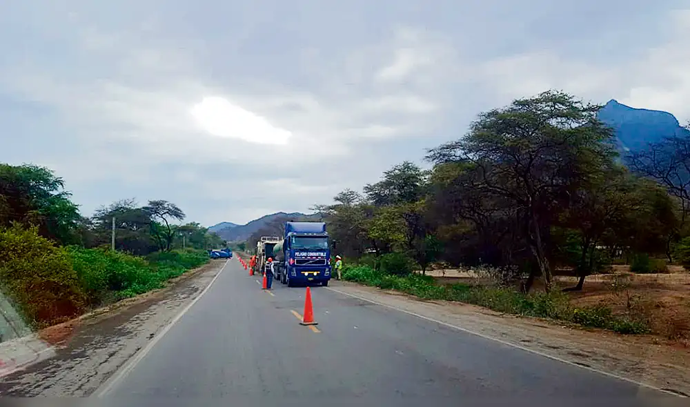 Exigen a Anselmo Lozano actuar para acelerar la reconstrucción