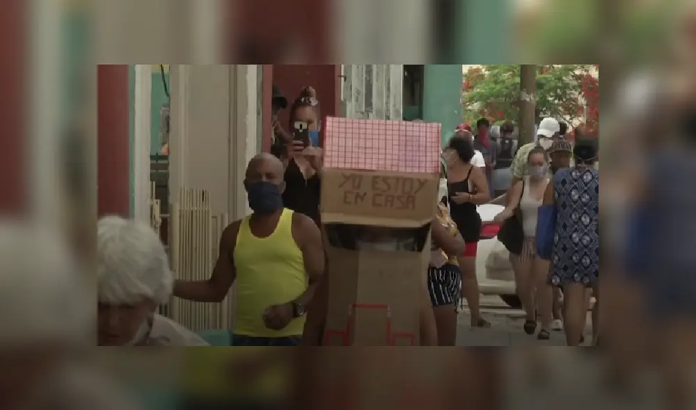 Desliza las imágenes para ver más sobre esta historia que es viral en YouTube.