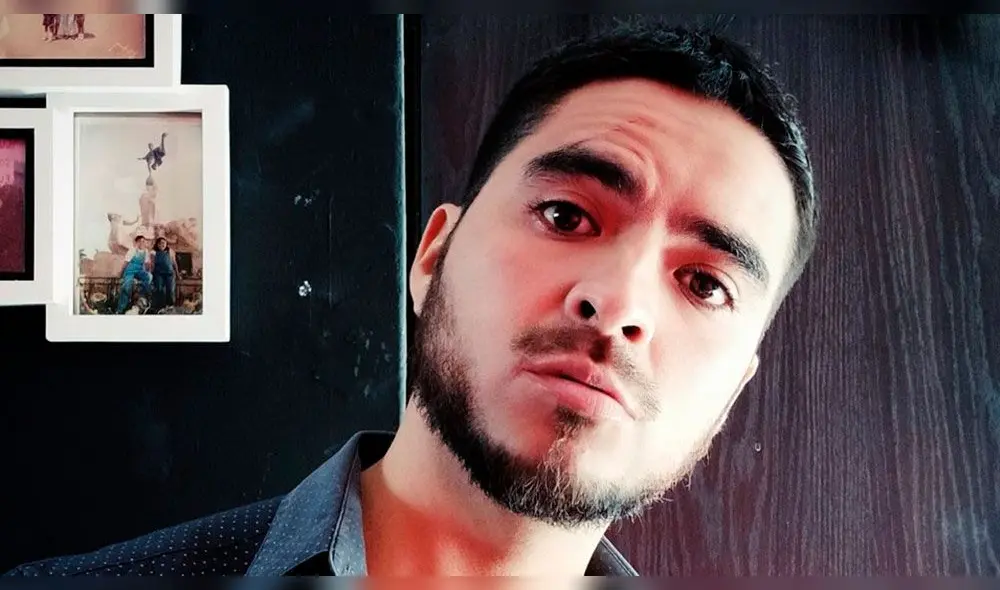 Durante el noticiero de Juliana Oxenford en ATV, el reportero cantó en vivo mientras entrevistaba a unos jóvenes en Magdalena del Mar.