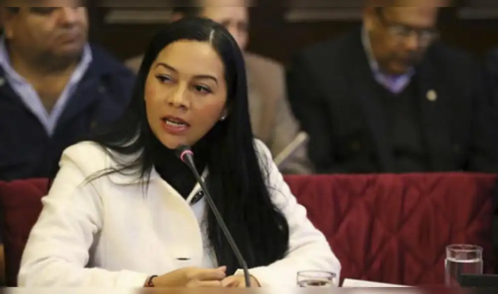 Enfoque de género: Nelly Cuadros pidió a ministra de Educación que renuncie a su cargo Enfoque de género: Nelly Cuadros pidió a ministra de Educación que renuncie a su cargo