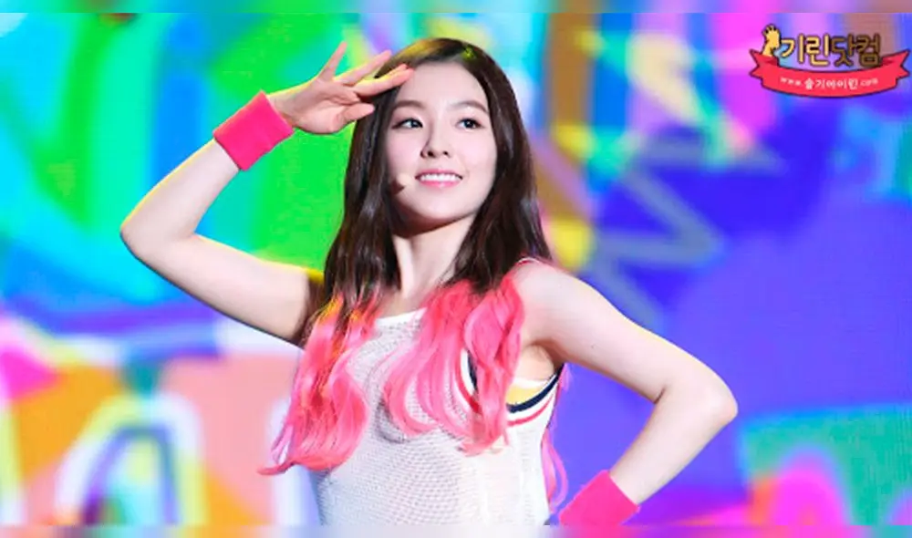 Irene en el 2014, en las promociones de Happiness al debutar con Red velvet Irene en el 2014, en las promociones de Happiness al debutar con Red velvet