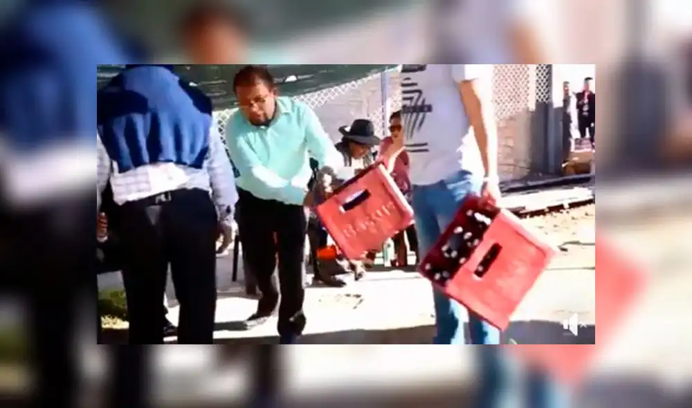 Graban a candidato a la alcaldía de Arequipa Omar Candia entregando cerveza [VIDEO]