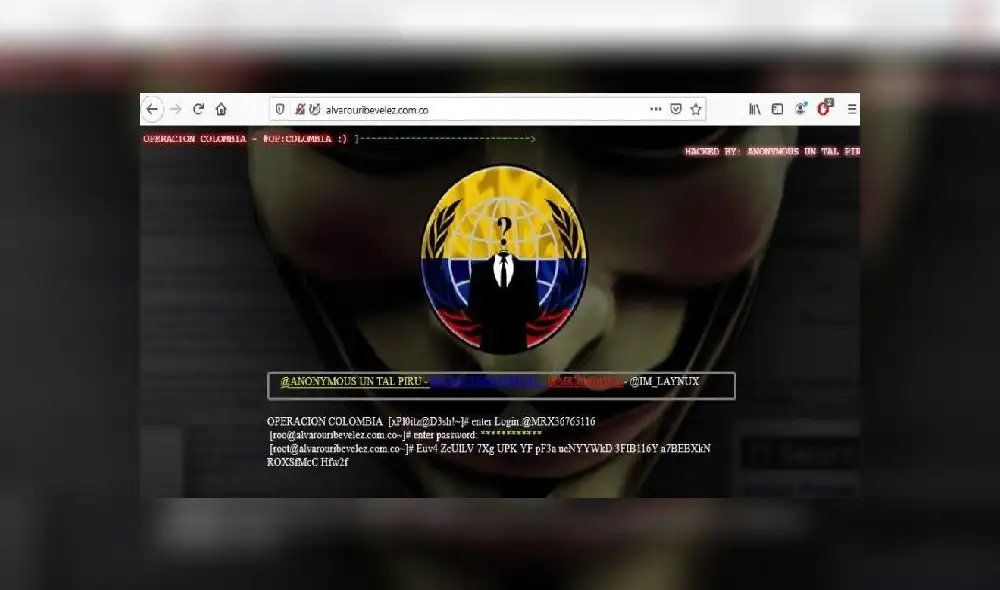 La cuenta de Twitter @A se atribuye el hackeo de dos páiginas web del exmandatario colombiano Álvaro Uribe. Foto: Twitter.