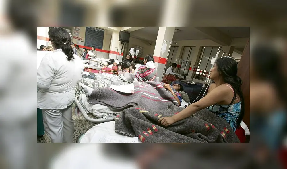 HERIDOS DEL ACCIDENTE DE QUIQUIJANA EN EL CUSCO ENTRE LAS EMPRESAS ORIENTE Y EMPRESA COPACABANA SE ENCUENTRAN EN EL HOSPITAL REGIONAL DEL CUSCO