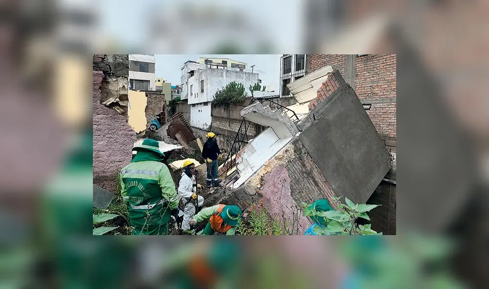 TORRENTERA DE CHULLO ENTRA CON CAUDAL DE AGUA Y DEJA CINCO CASAS DERRUIDAS
TORRENTERA DE CHULLO ENTRA CON CAUDAL DE AGUA Y DEJA CINCO CASAS DERRUIDAS
